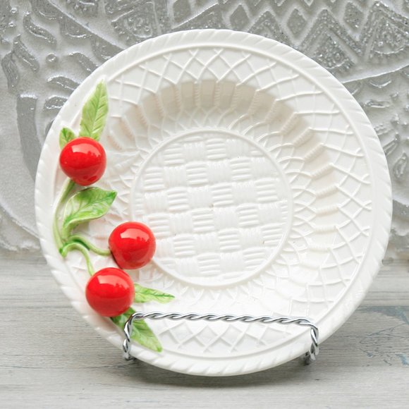 MANN Other - Vintage Mann Cherry Pie Plate